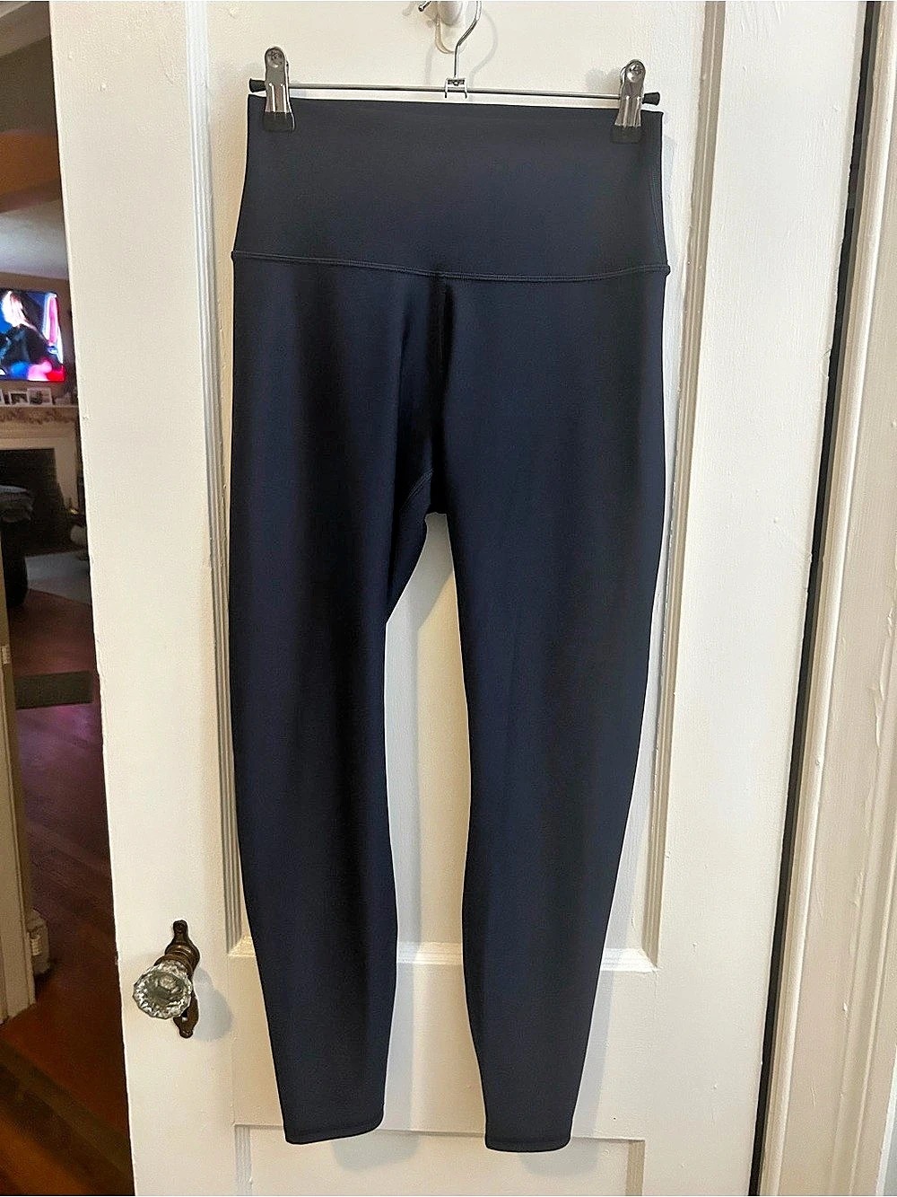 Alo Airlift Women's Leggings in Navy Blue Size Medium